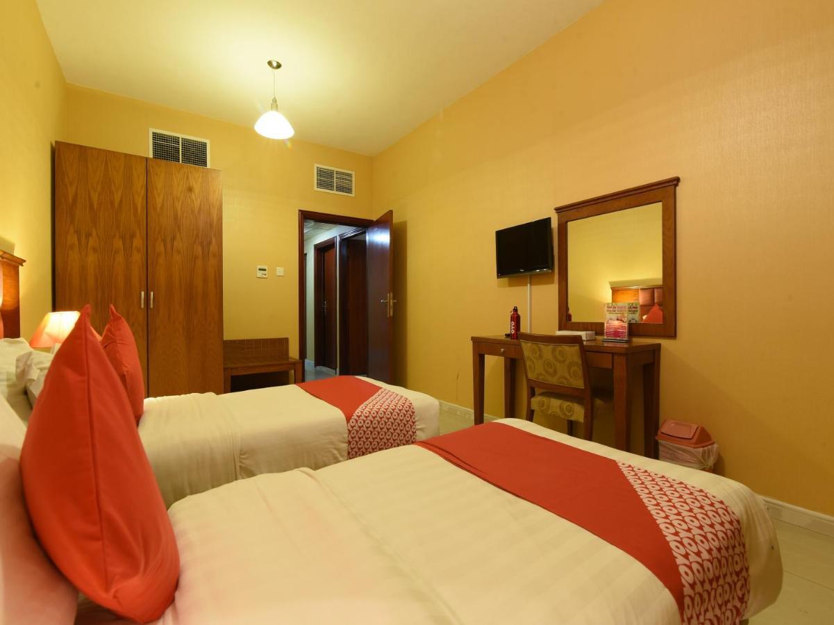 Oyo 274 California Suites Fujaira Esterno foto