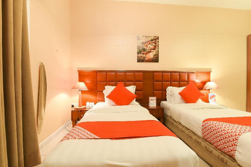 Oyo 274 California Suites Fujaira Esterno foto